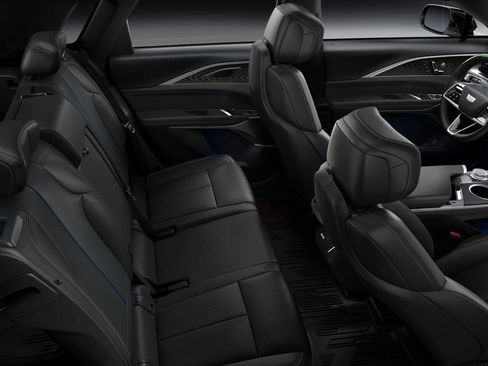 New 2025 Cadillac Lyriq Sport image 37