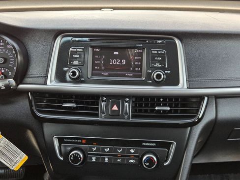 Used 2017 Kia Optima LX FWD image 20