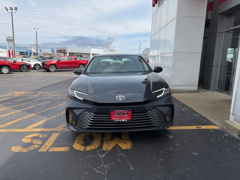 New 2026 Toyota Camry XLE image 2