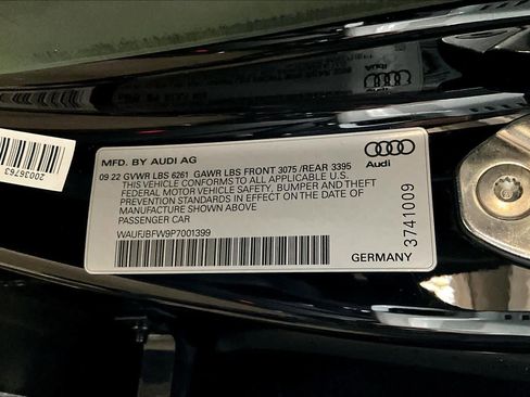 Used 2023 Audi e-tron GT Premium Plus image 31