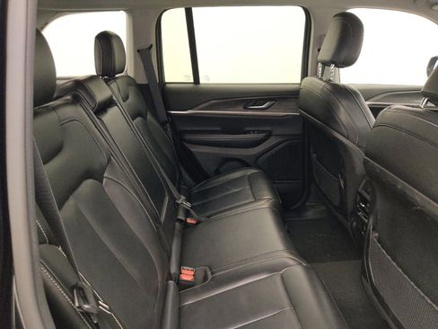 Used 2023 Jeep Grand Cherokee Limited RWD image 19