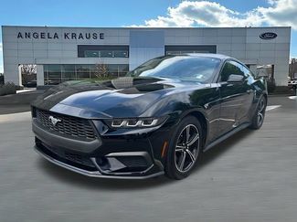 Used 2024 Ford Mustang Coupe RWD video 3