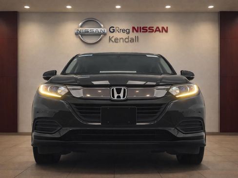 Used 2020 Honda HR-V LX image 5