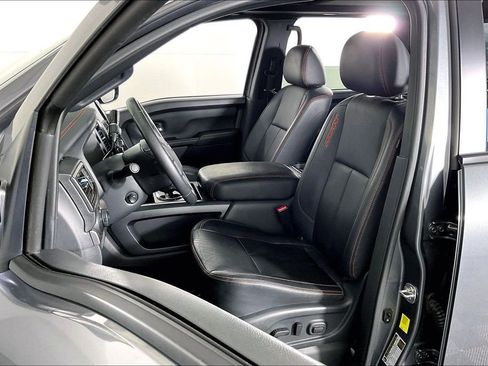 Used 2023 Nissan Titan PRO-4X w/ Pro-4x Convenience Package image 36