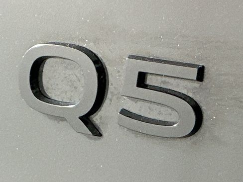 Used 2025 Audi Q5 Prestige AWD/4WD image 10
