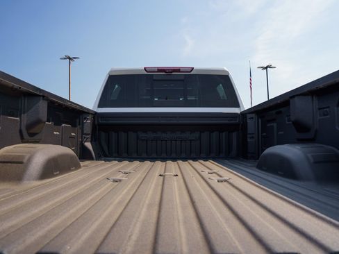 Used 2023 GMC Sierra 3500 Denali w/ Denali Ultimate Package AWD/4WD image 15
