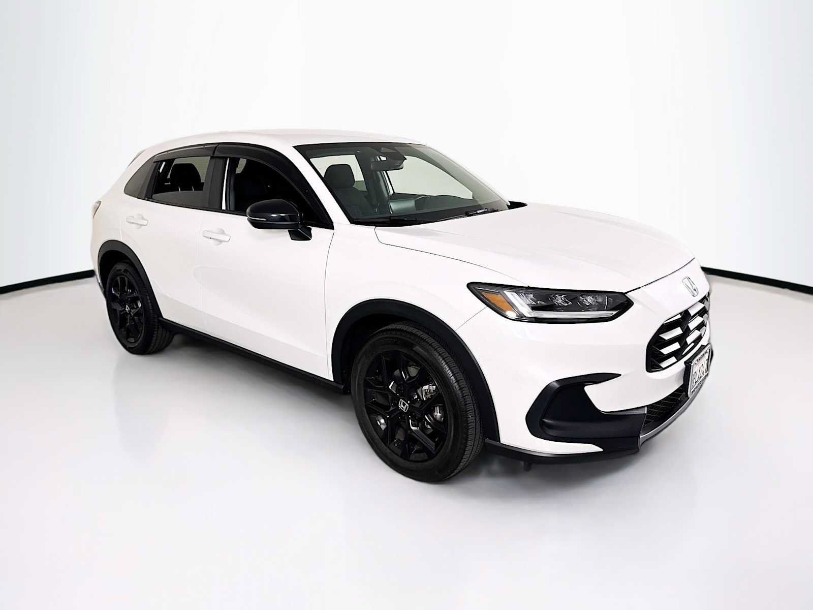 Certified 2025 Honda HR-V Sport image 1