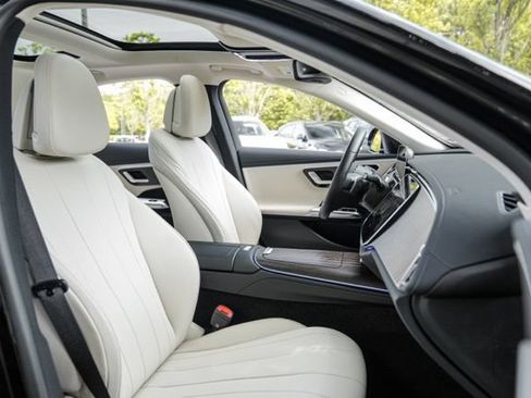 Used 2025 Mercedes-Benz E 350 4MATIC Sedan w/ Winter Package image 41