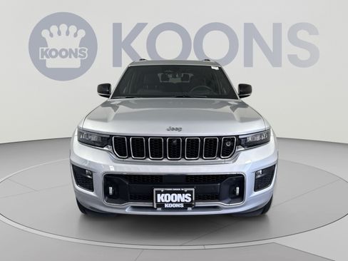 Used 2023 Jeep Grand Cherokee L Overland w/ Advanced Protech Group III AWD/4WD image 11