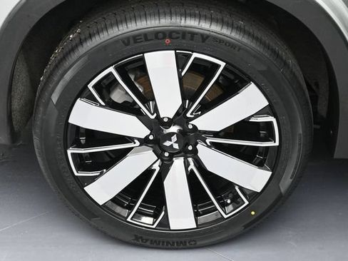 Used 2025 Mitsubishi Outlander SE AWD/4WD image 5