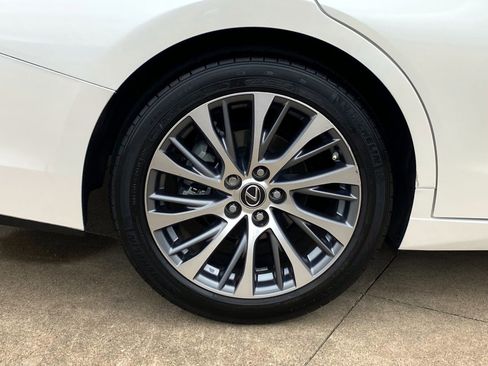 Used 2019 Lexus ES 350 w/ Premium Package FWD image 8