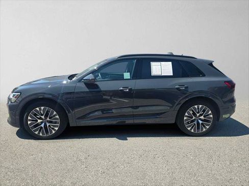 Used 2024 Audi Q8 e-tron Prestige w/ Prestige Package AWD/4WD image 6