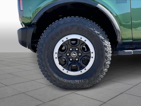 Used 2022 Ford Bronco Badlands image 10