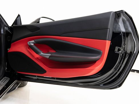 Certified 2020 Ferrari F8 Tributo RWD image 24