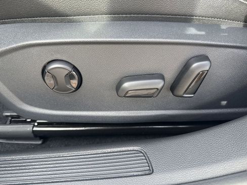 New 2026 Volkswagen Jetta SE image 10