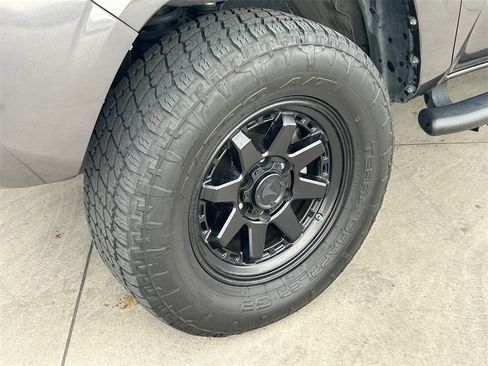 Used 2023 Toyota Tacoma SR image 9