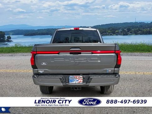 Used 2025 Ford F150 Lightning Lariat w/ Max Trailer Tow Package image 4