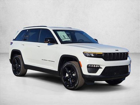 New 2025 Jeep Grand Cherokee Limited w/ Black Appearance Package image 7
