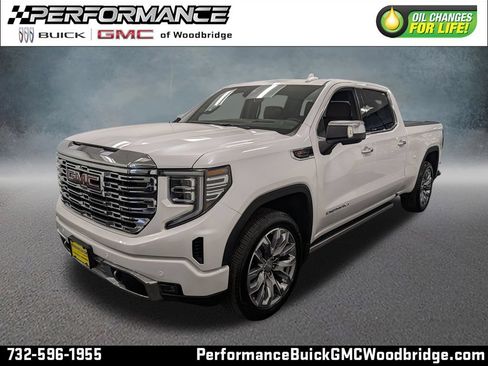 Used 2025 GMC Sierra 1500 Denali w/ Denali Reserve Package AWD/4WD image 1