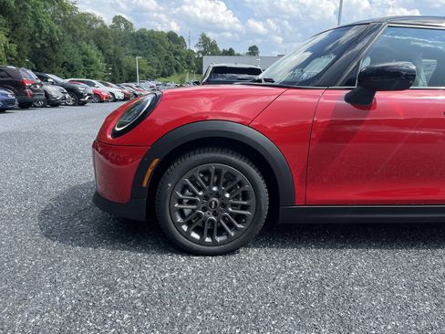 Used 2025 MINI Cooper S image 6
