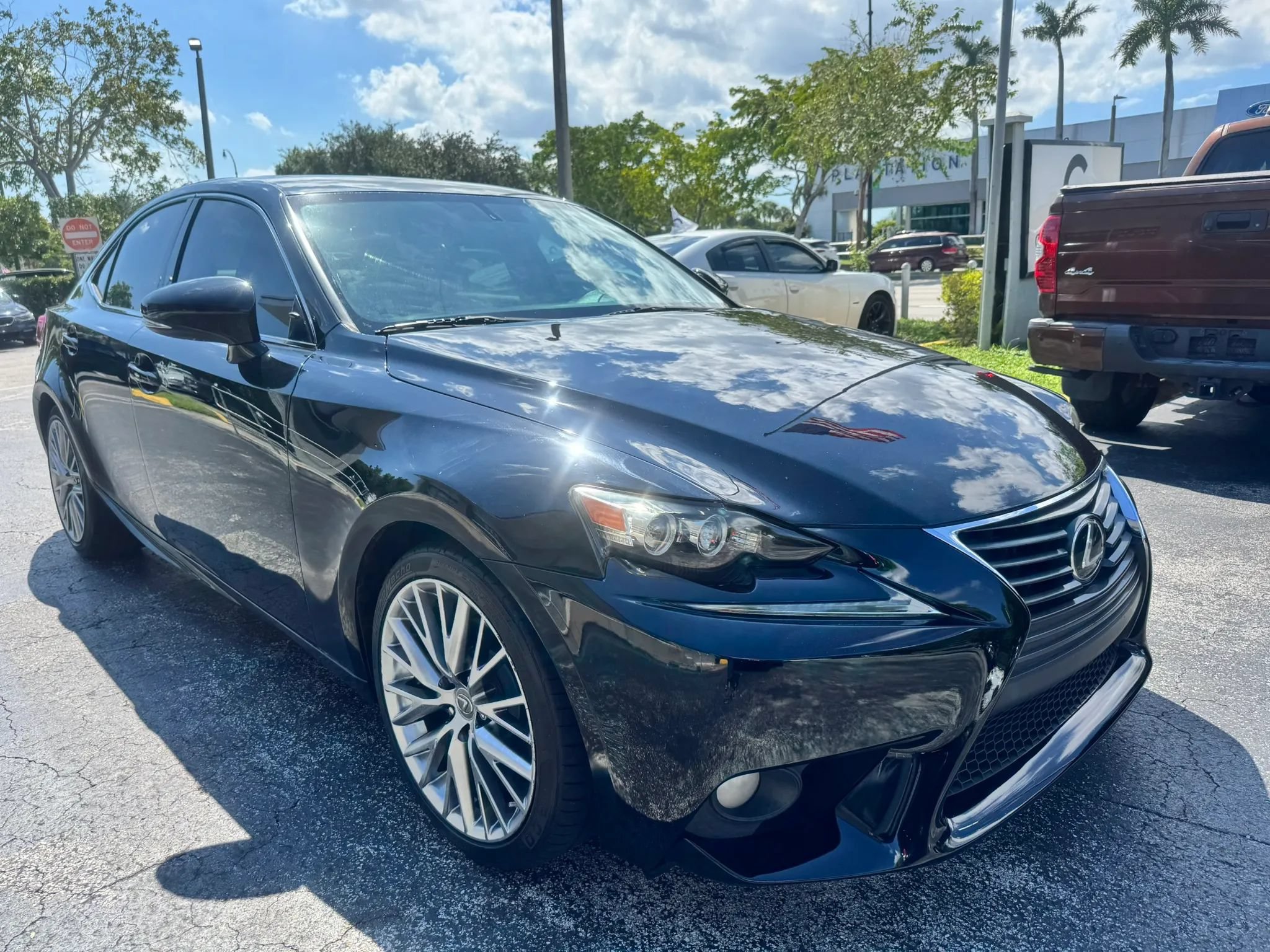 Used 2014 Lexus IS 250 w/ Navigation Package RWD image 3