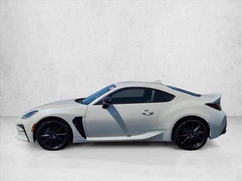 Used 2024 Toyota GR86 Premium RWD image 11