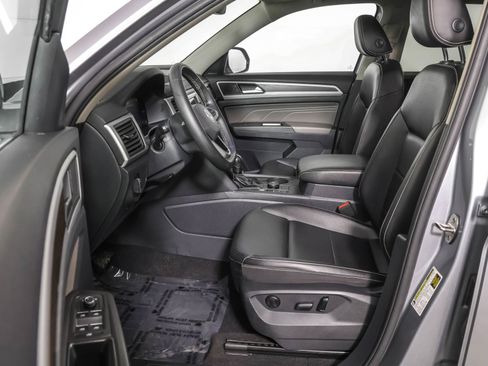 Used 2022 Volkswagen Atlas SE image 6