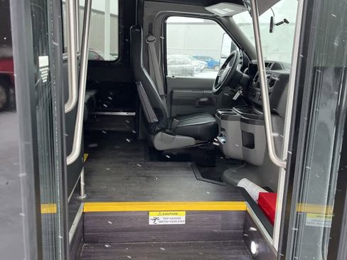 Used 2025 Ford E-450 and Econoline 450 Super Duty w/ Shuttle Bus Prep Package image 6