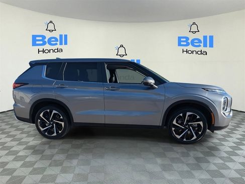 Used 2024 Mitsubishi Outlander AWD image 5