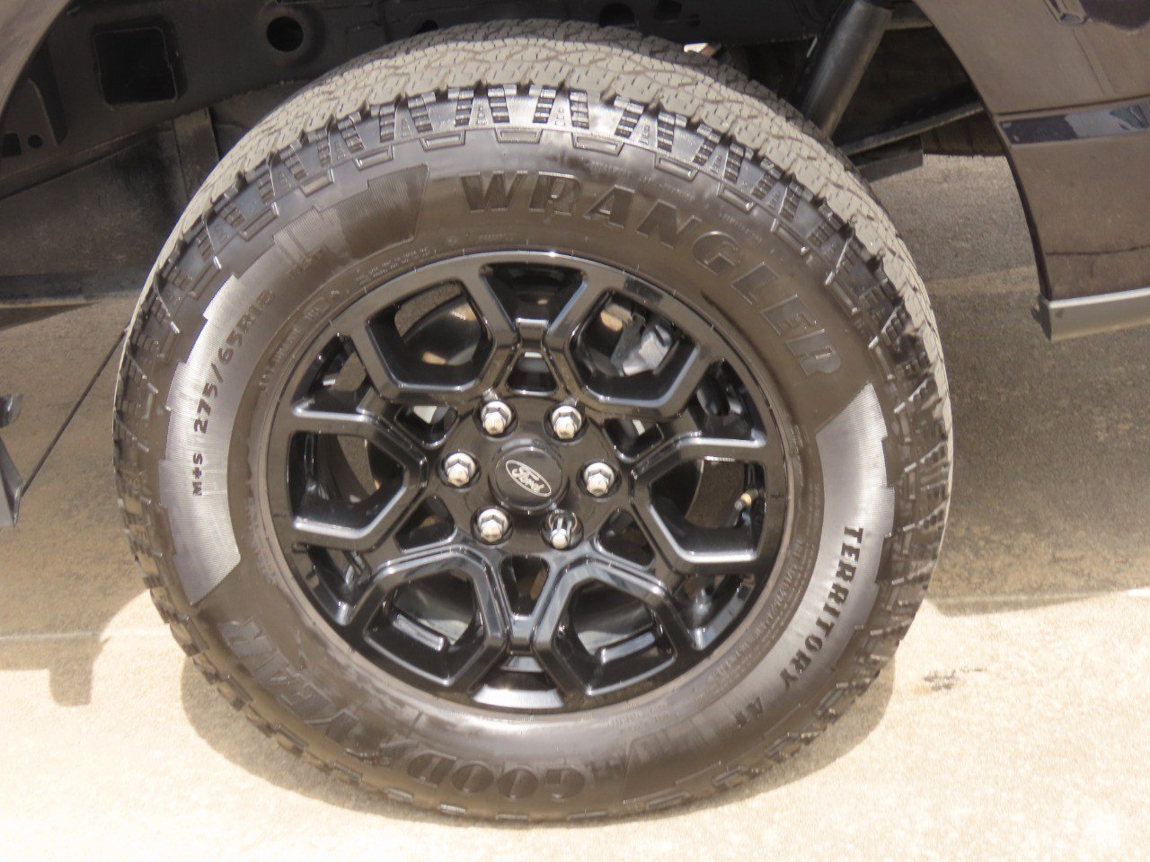 Used 2025 Ford F150 STX AWD/4WD image 16