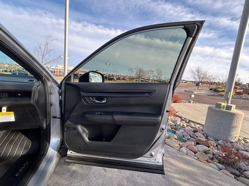 Used 2026 Honda CR-V Sport-L image 17