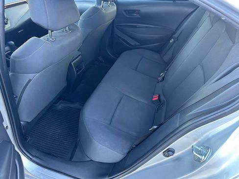 Used 2022 Toyota Corolla LE image 25