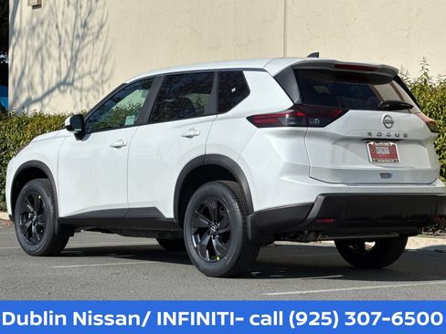 New 2026 Nissan Rogue SV w/ Cold Weather Package FWD image 6