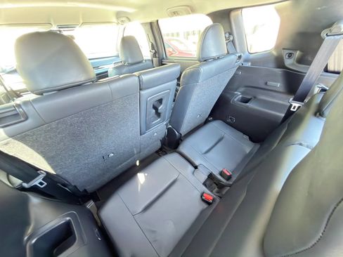 Used 2024 Mitsubishi Outlander SE AWD/4WD image 18