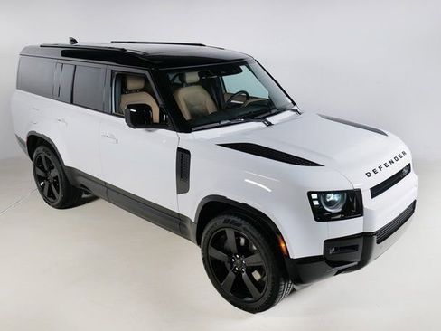 New 2026 Land Rover Defender 130 X-Dynamic SE image 28