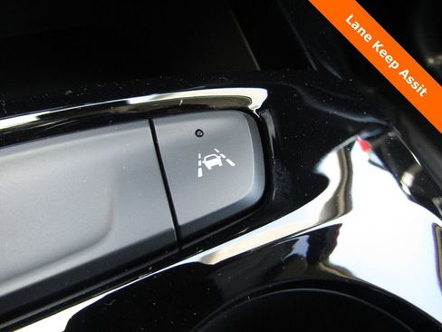 New 2026 Chevrolet Trax LT FWD image 15
