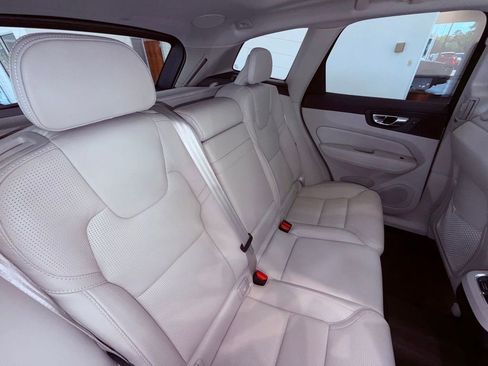 Used 2021 Volvo XC60 T5 Inscription w/ Protection Package Premier FWD image 13