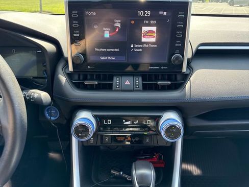 Used 2022 Toyota RAV4 XSE w/ XSE Grade Weather Package AWD/4WD image 28
