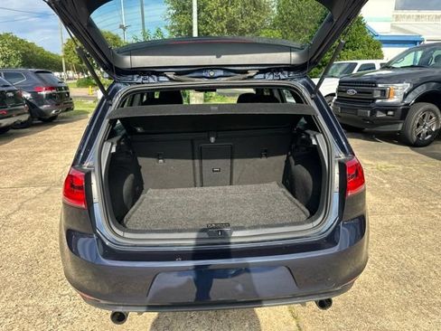 Used 2017 Volkswagen Golf 4-Door FWD image 13