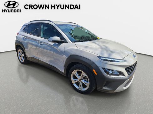 Used 2023 Hyundai Kona SEL w/ Cargo Package FWD image 3