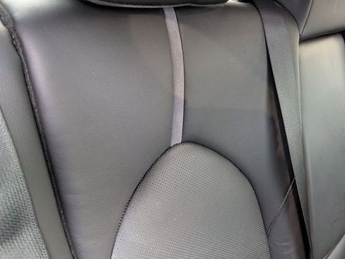 Used 2021 Toyota Camry XLE w/ Navigation Upgrade Package image 17