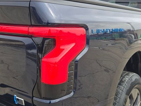 Used 2024 Ford F150 Lightning Lariat image 11