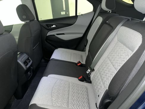 Used 2022 Chevrolet Equinox LS w/ LS Convenience Package image 26
