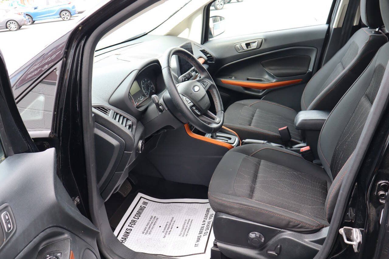 Used 2021 Ford EcoSport SE w/ SE Convenience Package AWD/4WD image 5
