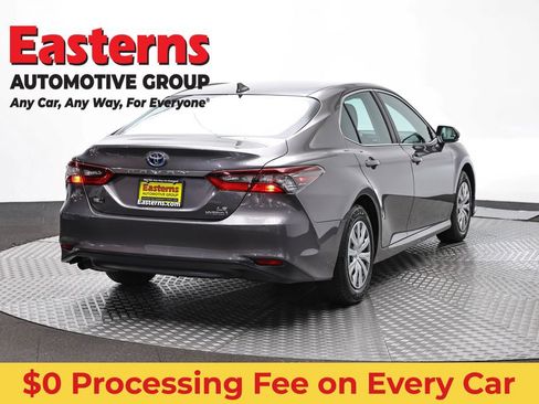 Used 2023 Toyota Camry LE FWD image 5