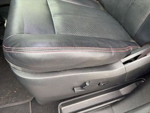 Used 2017 Dodge Grand Caravan GT FWD image 13