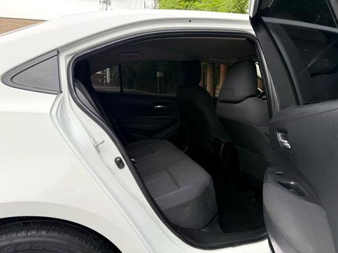 Used 2020 Toyota Corolla LE image 19