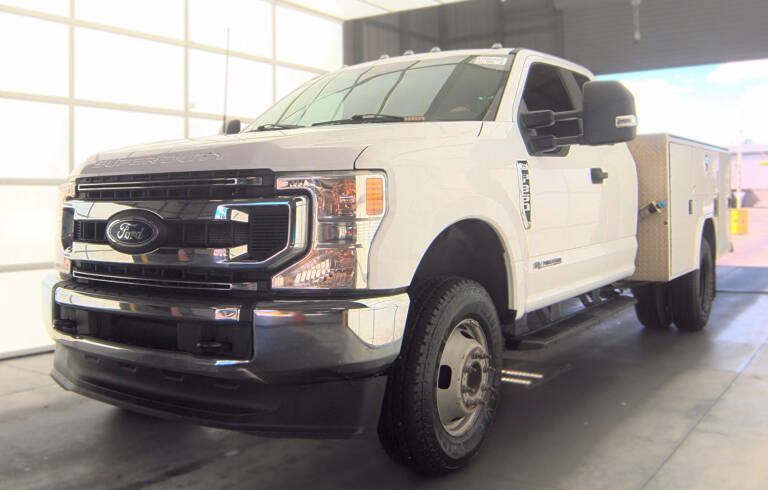 Used 2021 Ford F350 XL w/ Power Equipment Group AWD/4WD image 1