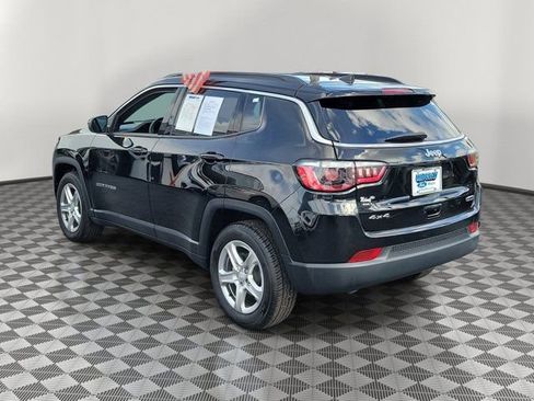 Used 2024 Jeep Compass Latitude AWD/4WD image 4
