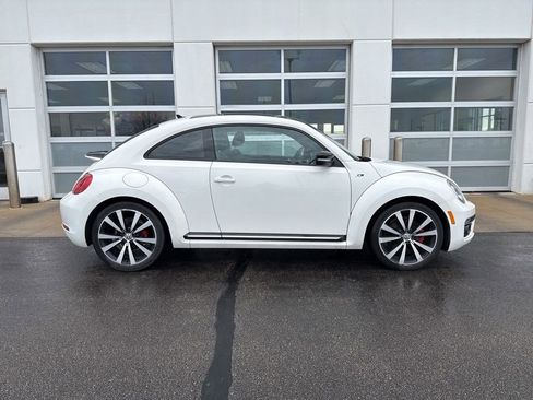 Used 2014 Volkswagen Beetle R-Line image 3